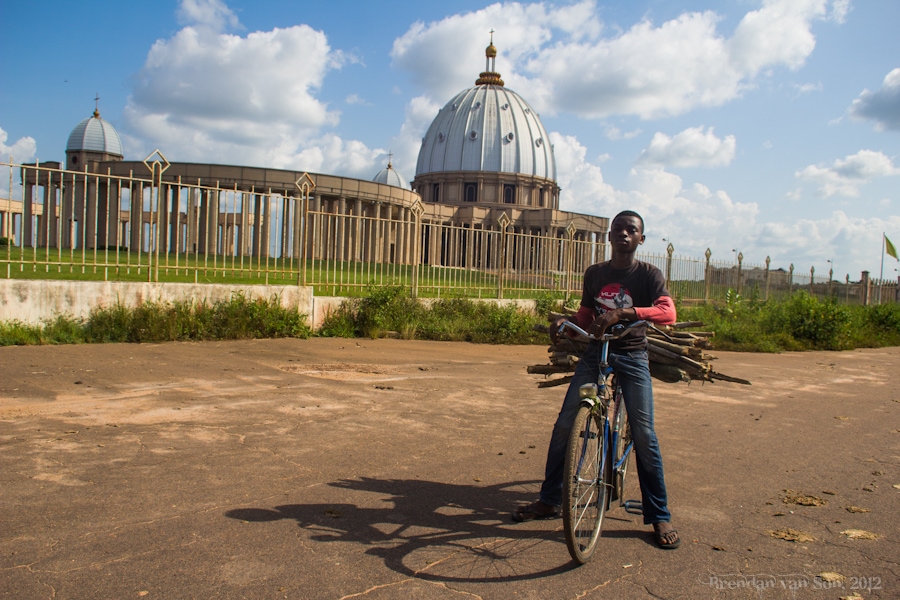 Picture, Church, Yamoussoukro Basilica, Yamoussoukro, Cote d'Ivoire, Ivory Coast